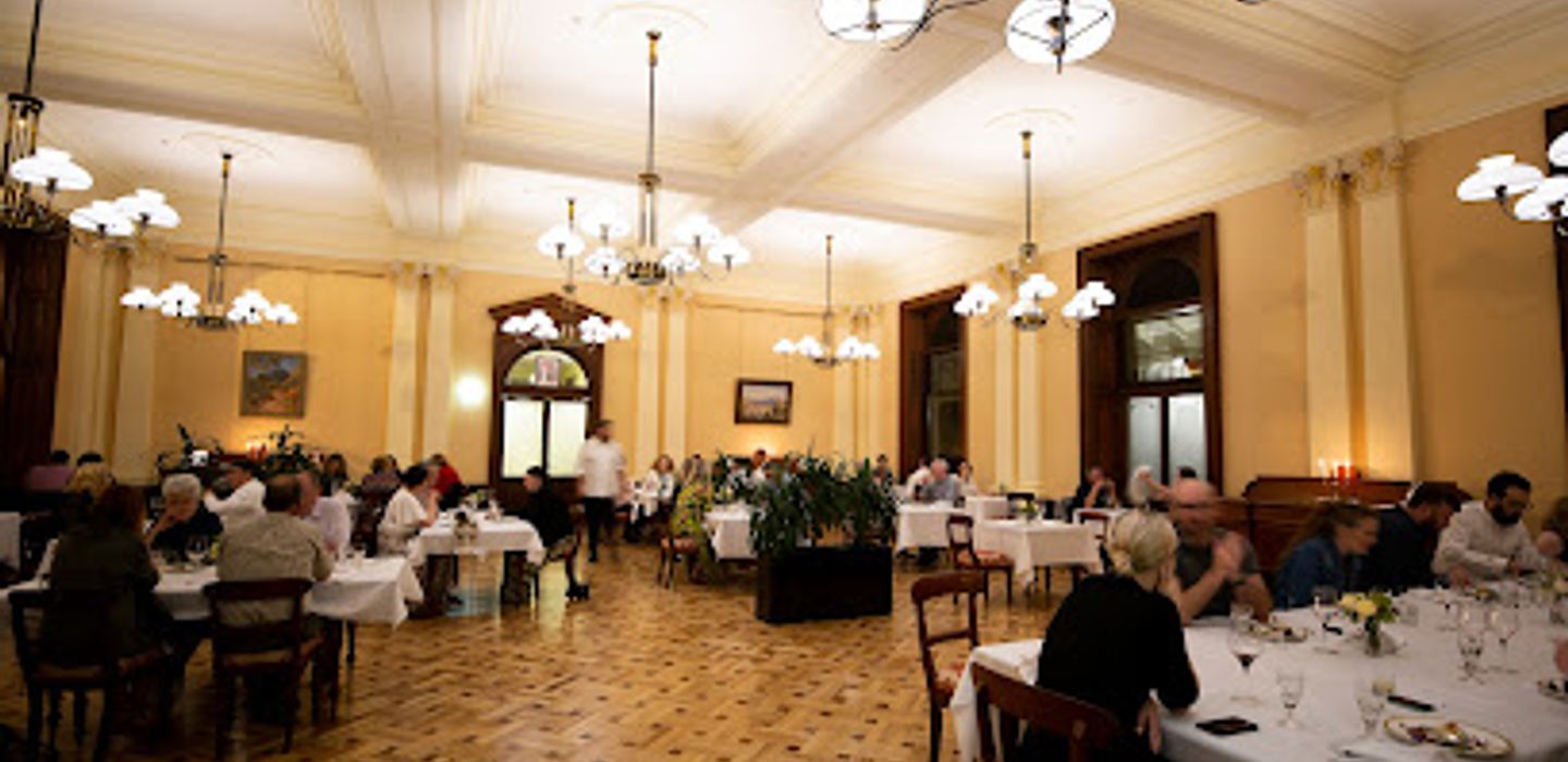 Strangers' Restaurant
