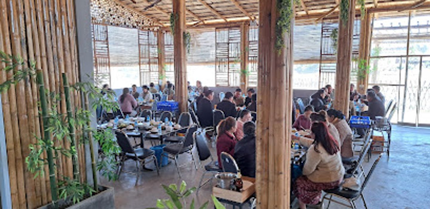 ຮ້ານປີ້ງແບ້ແອ່ນຟ້າ