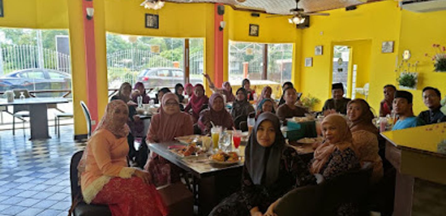 Serikandi Cafe & Restaurant