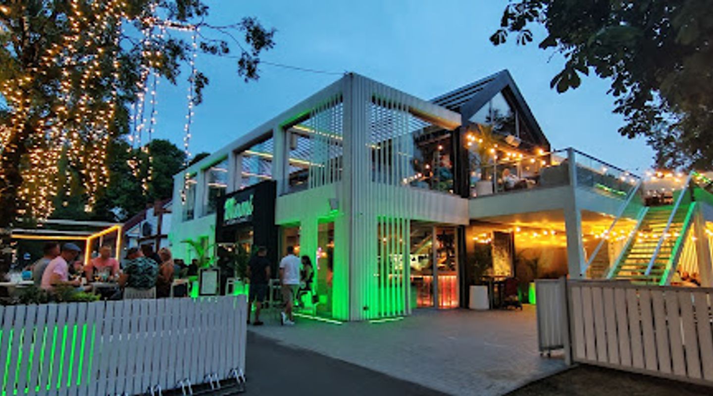 Miami Lounge