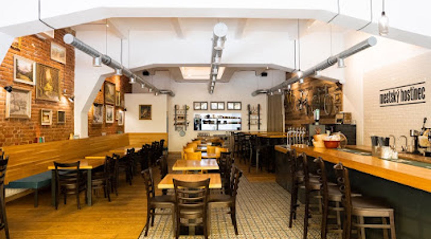 Urban Tavern
