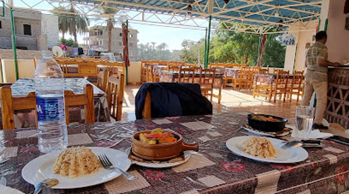 مطعم وولف Wolf Restaurant