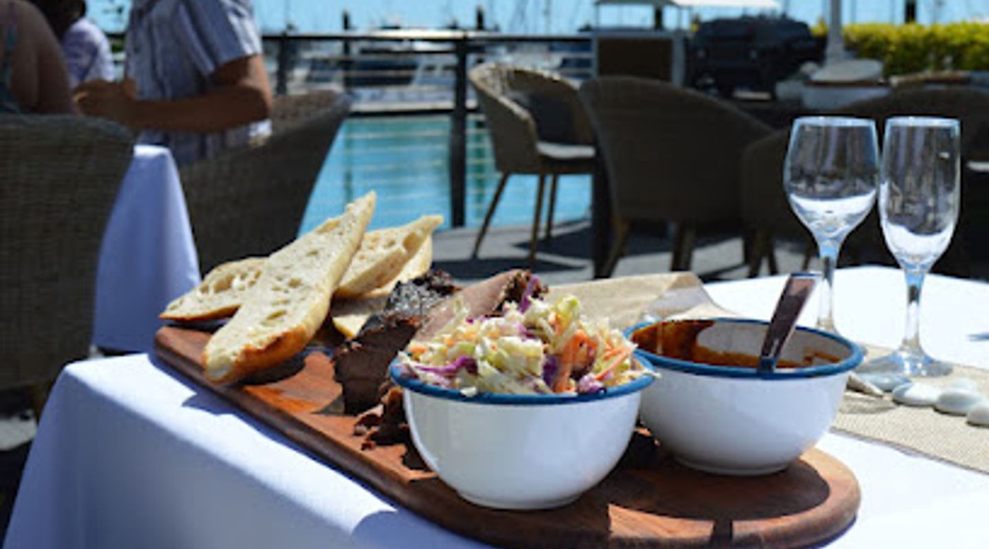 D'livery Airlie Beach
