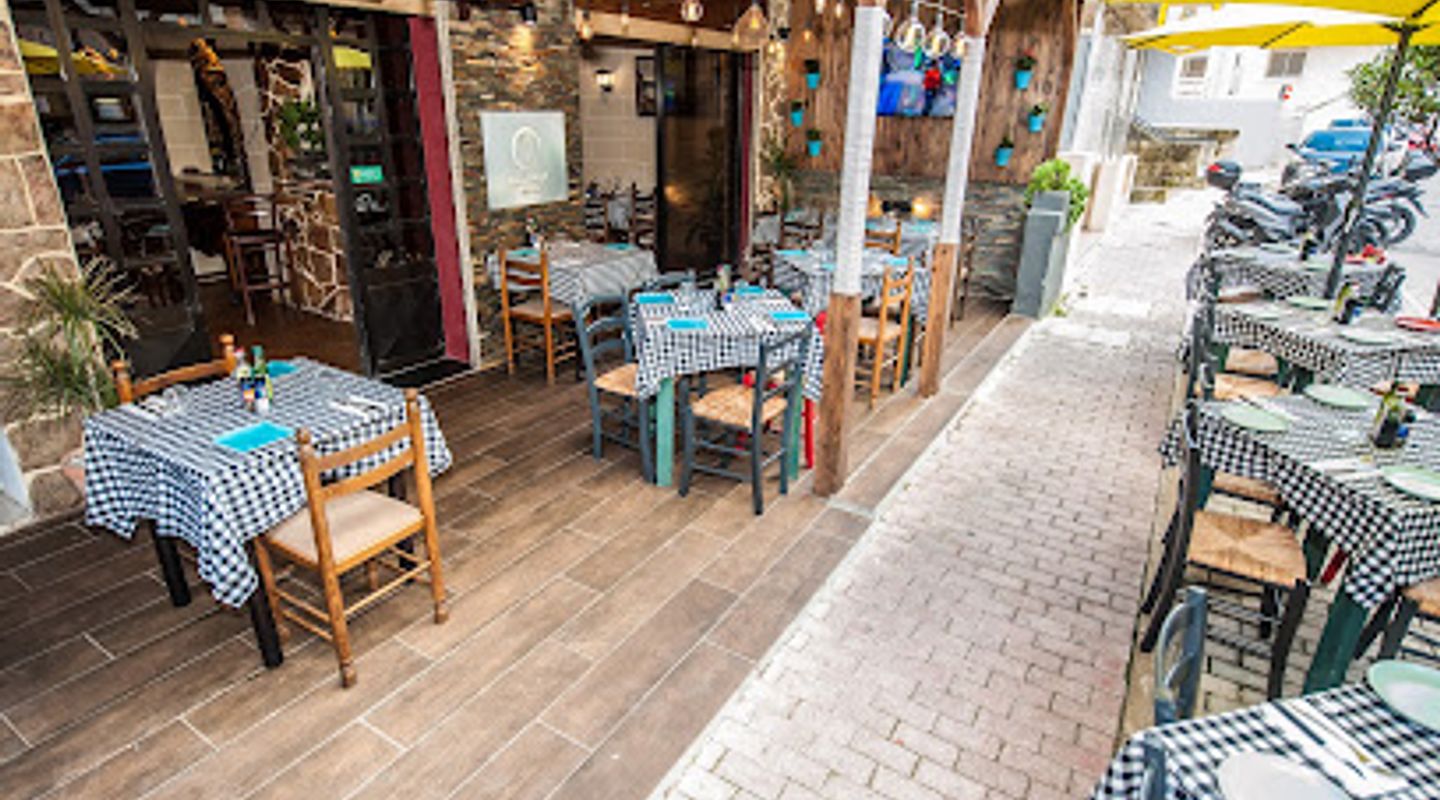 Gourmet Bar & Grill
