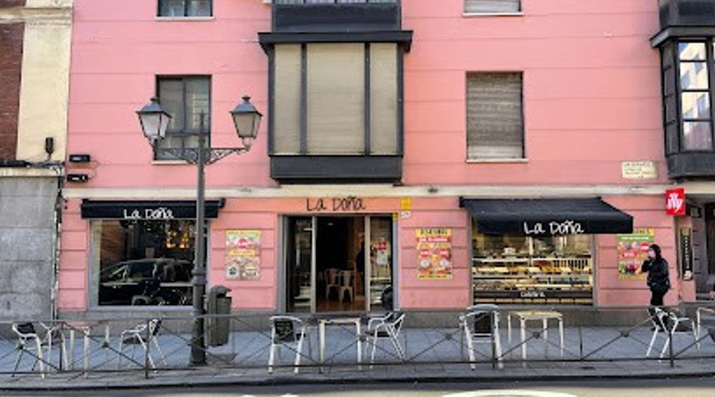 La Doña