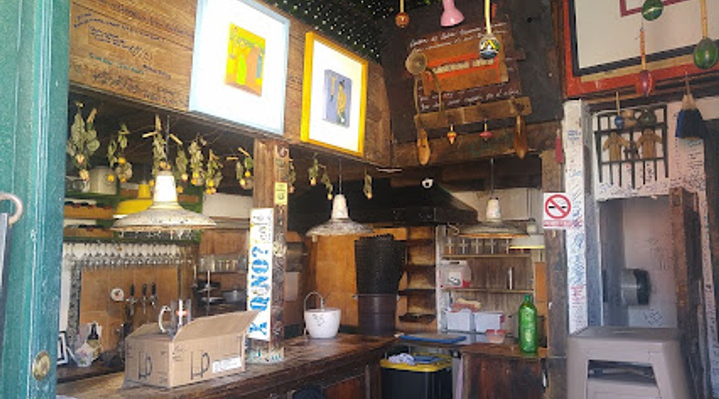 Por Qué No? Cafe