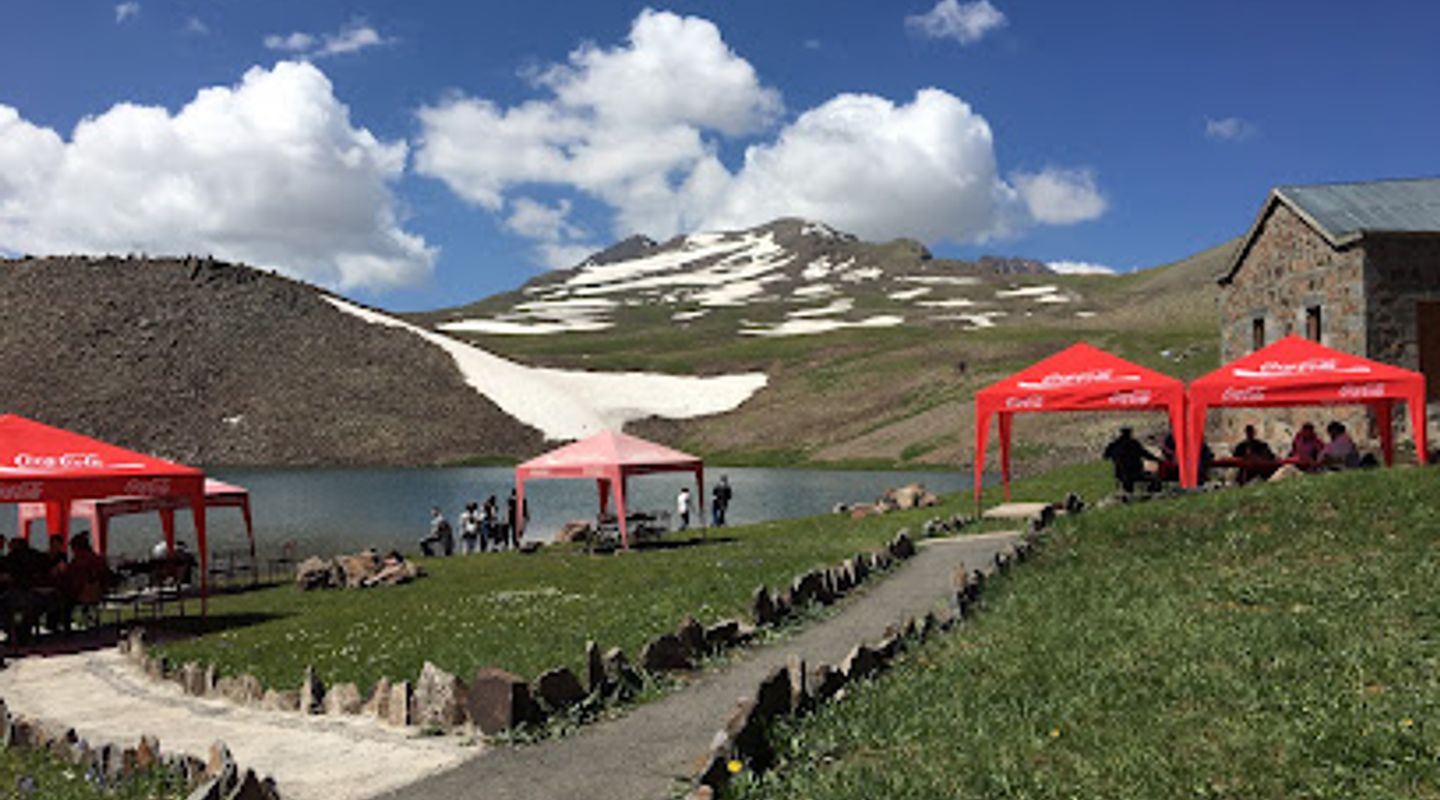 Aragats restaurant
