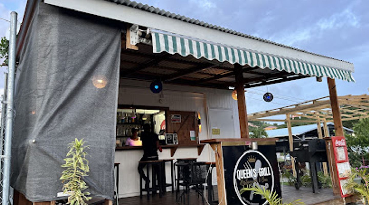 Queen's Grill Restaurant & Bar
