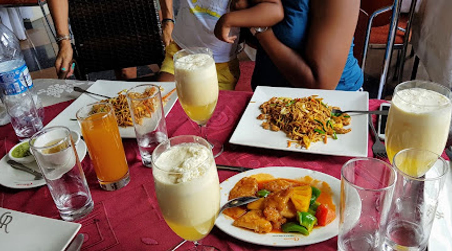 Comlone Restaurant (First Sizzler)