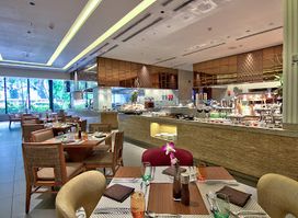 FLOW Restaurant