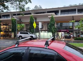 Sabis Kitchen indian and seafood Restaurant
