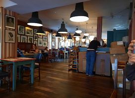 Torello Lounge