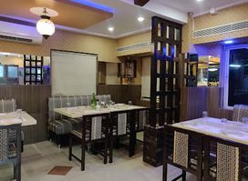Vizag Star Grand Multicuisine Family Restaurant