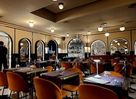 RoYaL Art Cafè
