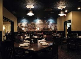 Grekos' Restaurant & Steak House