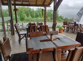 Panoramic-Bar&Grill