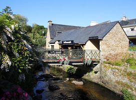 LA PROMENADE - RESTAURANT
