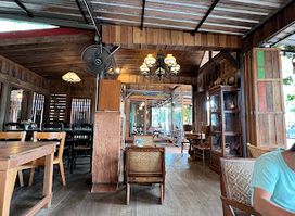 BORAN Cafe and Restaurant