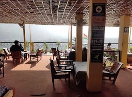 The 60's Cafe (The Beatles)