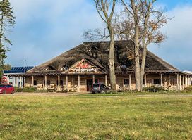 Hotel Picaro & Restauracja Pod Strzechą