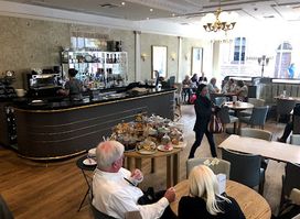 Brasserie At DeGruchy