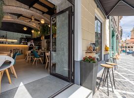 Le Petit Bistro