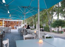 Fyki Beach Restaurant