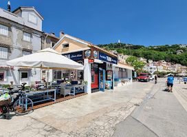 Tuna House