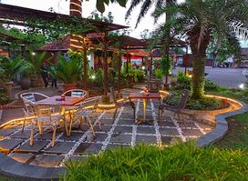 Dewi Sri Garden Resto