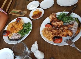 Has Restaurant