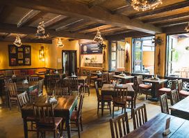 Roadhouse Cafe