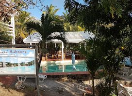 Denis’ Hideaway Bar and Restaurant