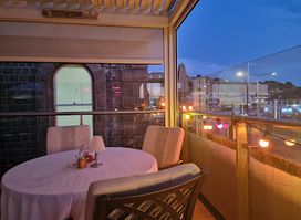 Quayside Bistro & Grill