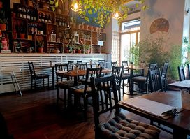 LYR Speciality Coffee and Food