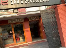 Red Chilly Bar & Restaurant