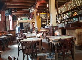 Café Restaurant Rootz