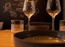 PETIT PAYS Restaurant
