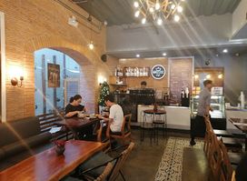 1995 Studio Cafe