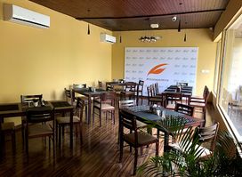 Cafe Shaze