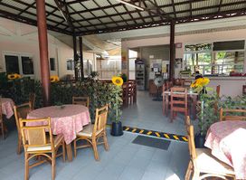 Tartaruga's Hotel and Restaurant