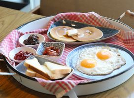 Bagolina Eatery