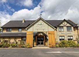 Linwood Farm - Farmhouse Inns