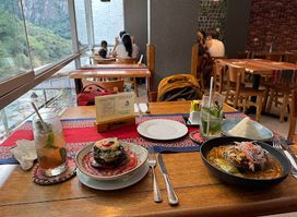 Chullos Restaurant & Craft Beer