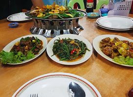 iSeafood Restaurant (Kedai Makan Chinese & Thai Food)