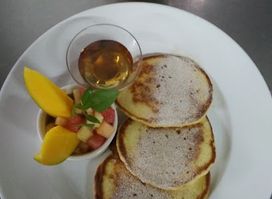 ComLokYah Restaurant, Martini Bar and Hookah Lounge