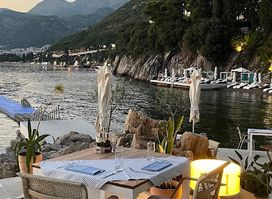 Escape Beach & Restaurant