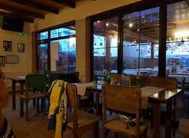 4 Corners Pizzeria