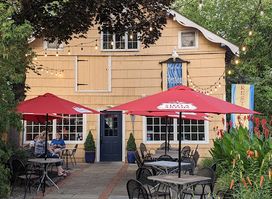 Martine's RiverHouse Restaurant