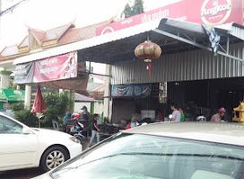 Lomhe Thmei Restaurant