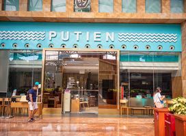 PUTIEN Resort World Sentosa